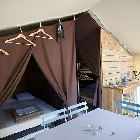 Huttopia Campsite