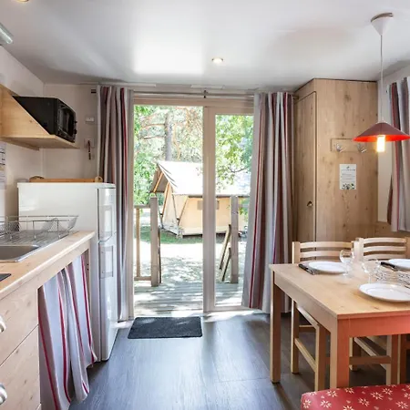 Huttopia 3* Millau
